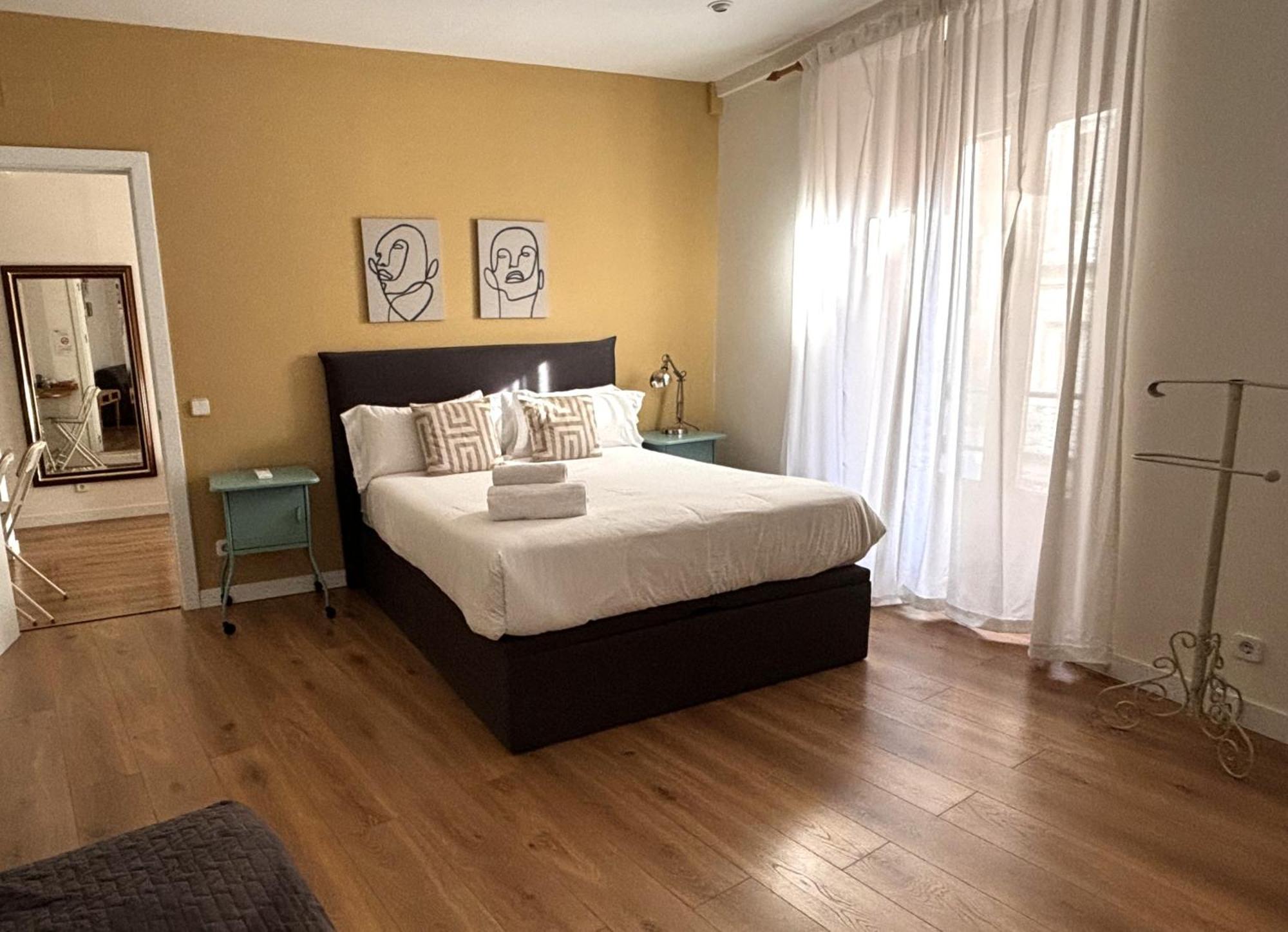 Gran Via Chueca Apartamentos Noxi Madrid Bagian luar foto